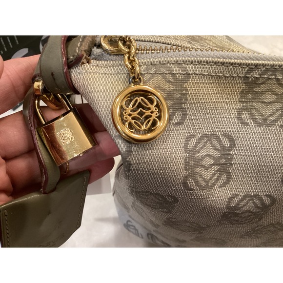 Loewe Anagram Print Canvas Top Handle Bag Padlock Charm Designer Handbag - Picture 16 of 16